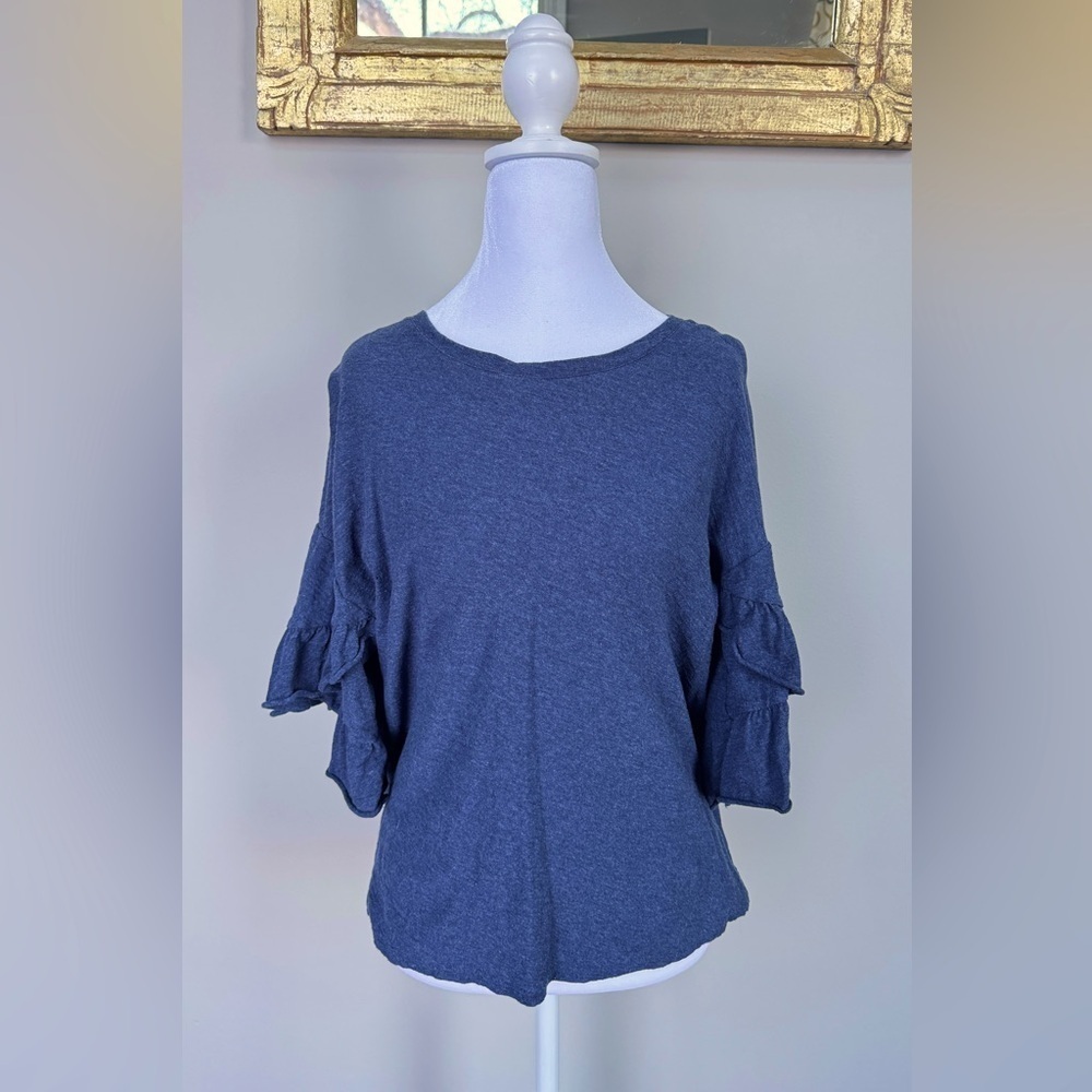 Short sleeve top